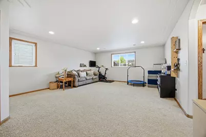 1551 34th Avenue S, Moorhead, MN 56560 - Photo 16