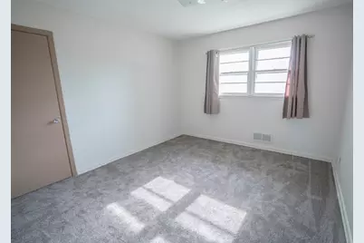 5913 Colfax Avenue N, Brooklyn Center, MN 55430 - Photo 14