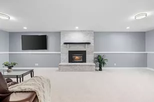 2129 Arkwright St, Maplewood, MN 55117 - Photo 20