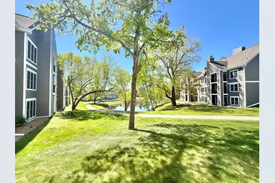 5998 Chasewood Parkway #002, Minnetonka, MN 55343 - Photo 32