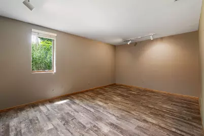 2006 11th Avenue NE, Austin, MN 55912 - Photo 46