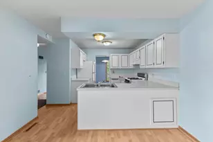 4119 Nancy Pl, Shoreview, MN 55126 - Photo 4