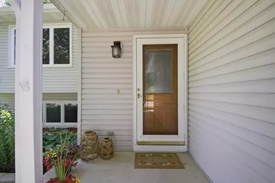 2305 13th Street SW, Austin, MN 55912 - Photo 2
