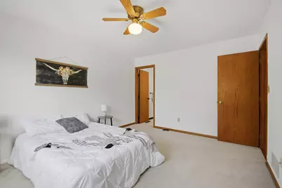 2305 13th Street SW, Austin, MN 55912 - Photo 16