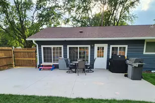 1105 5th Ave SW, Pipestone, MN 56164 - Photo 8