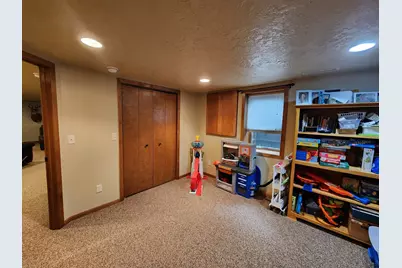 1105 5th Avenue SW, Pipestone, MN 56164 - Photo 36