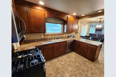 1105 5th Avenue SW, Pipestone, MN 56164 - Photo 16