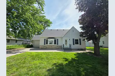 723 S 4th Street, Le Sueur, MN 56058 - Photo 2