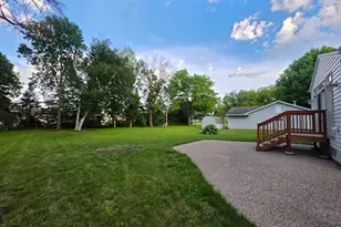723 S 4th St, Le Sueur, MN 56058 - Photo 6