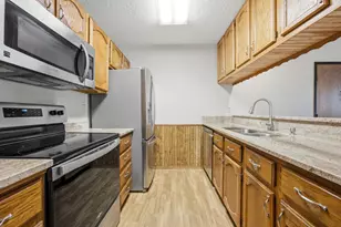 2521 25th St S, Fargo,  58103 - Photo 12