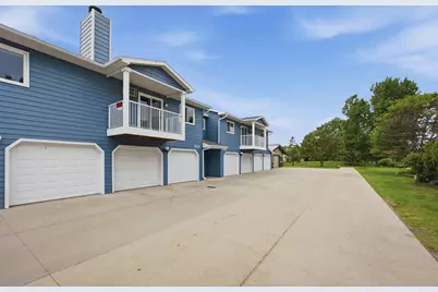 2521 25th Street S #F203, Fargo,  58103 - Photo 2
