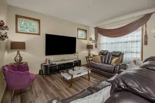 1691 Village Trail E, Maplewood, MN 55109 - Photo 22