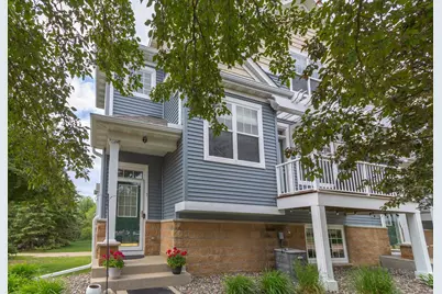 1691 Village Trail E #7, Maplewood, MN 55109 - Photo 2