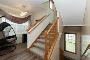 1691 Village Trail E, Maplewood, MN 55109 - Photo 6
