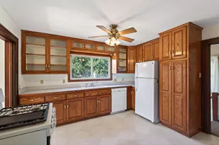 556 5th Ave S, South Saint Paul, MN 55075 - Photo 8
