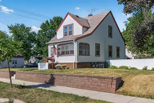 556 5th Ave S, South Saint Paul, MN 55075 - Photo 2