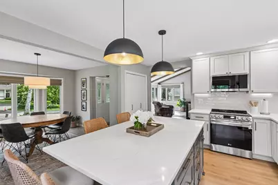 13005 Girard Avenue S, Burnsville, MN 55337 - Photo 12