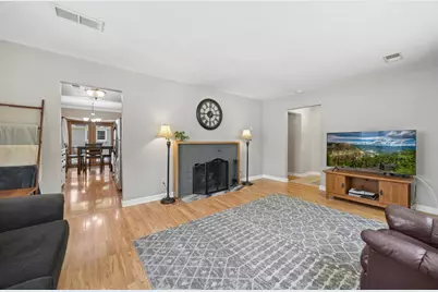 1206 Kilian Boulevard SE, Saint Cloud, MN 56304 - Photo 4