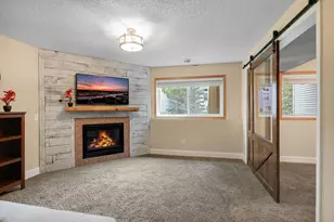 2186 Woodcrest Dr, Woodbury, MN 55129 - Photo 4
