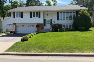 8 Imperial Dr E, West Saint Paul, MN 55118 - Photo 1