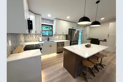 189 McIntosh E, La Crescent, MN 55947 - Photo 2