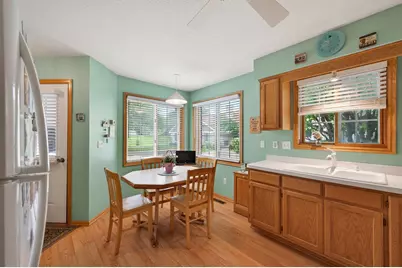 515 Lovell Avenue, Roseville, MN 55113 - Photo 8