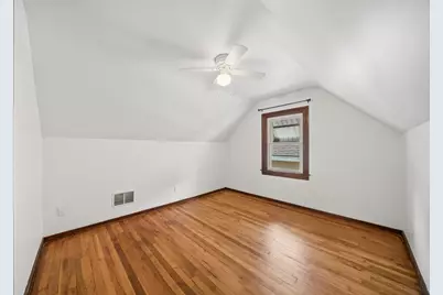 301 11th Avenue SW, Austin, MN 55912 - Photo 14
