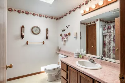 224 Eagles Bluff Road, La Crescent, MN 55947 - Photo 10