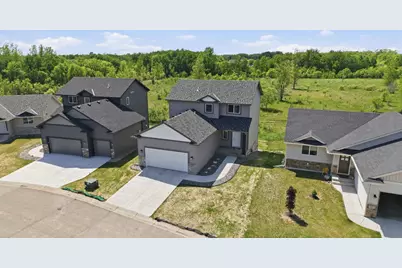 977 45th Avenue NE, Saint Cloud, MN 56304 - Photo 1