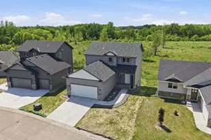 977 45th Ave NE, Saint Cloud, MN 56304 - Photo 1