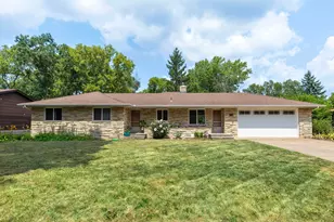 408 Woodland Dr, Burnsville, MN 55337 - Photo 24