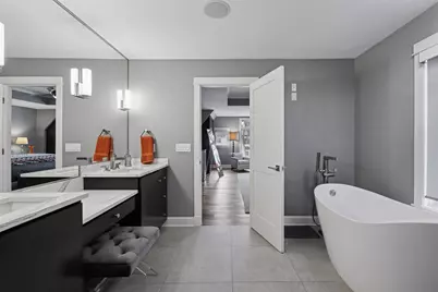 633 Park Street E, Wayzata, MN 55391 - Photo 16