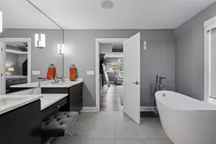 633 Park St E, Wayzata, MN 55391 - Photo 16