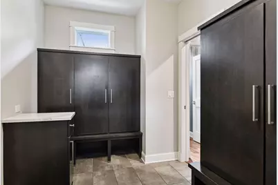 633 Park Street E, Wayzata, MN 55391 - Photo 12