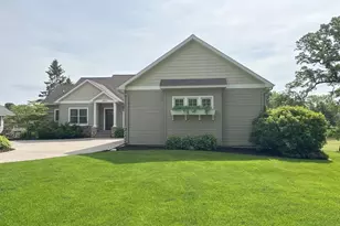 1810 Minnehuta Dr, Fergus Falls, MN 56537 - Photo 52