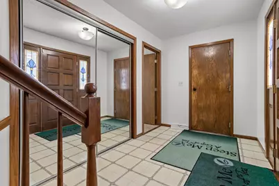 1907 25 1/2 Avenue S, Fargo,  58103 - Photo 4