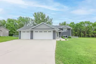 2580 Lois Ln SE, Alexandria, MN 56308 - Photo 1