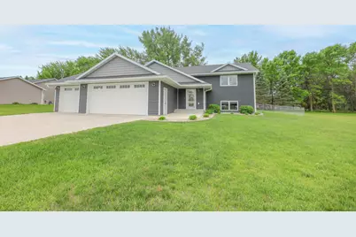 2580 Lois Lane SE, Alexandria, MN 56308 - Photo 2