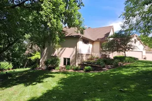 1900 Timber Ridge Dr, Burnsville, MN 55306 - Photo 2