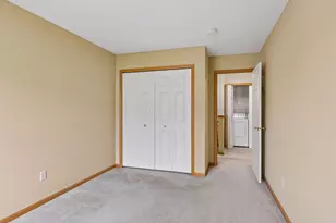454 Willoughby Way W, Hopkins, MN 55305 - Photo 22