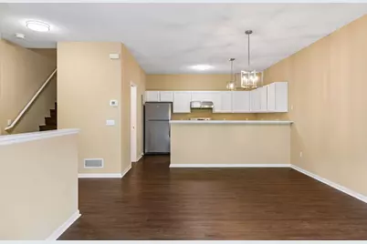 454 Willoughby Way W, Hopkins, MN 55305 - Photo 10