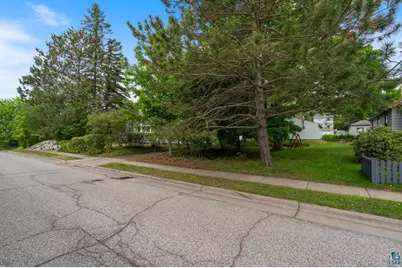 1515 N 8th Avenue E, Duluth, MN 55805 - Photo 28