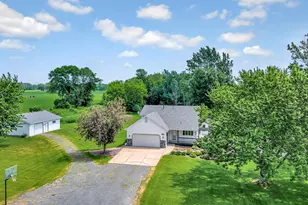 32951 Park Trail, Center City, MN 55012 - Photo 12