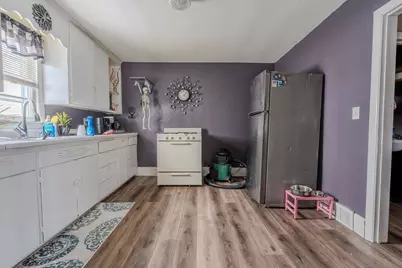 817 9th Street S, Fargo,  58103 - Photo 8