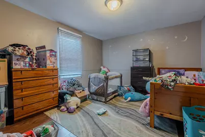 817 9th Street S, Fargo,  58103 - Photo 10