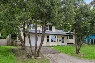 54 King St W, Saint Paul, MN 55107 - Photo 2