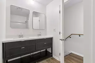 54 King St W, Saint Paul, MN 55107 - Photo 22