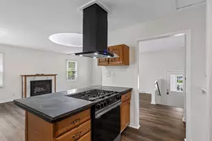 54 King St W, Saint Paul, MN 55107 - Photo 14