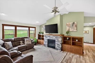 364 Prairie Lane, New Richmond, WI 54017 - Photo 4