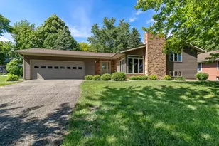519 4th St SW, Madelia, MN 56062 - Photo 1